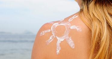 top 6 summer skin tips - Dermalogica Singapore